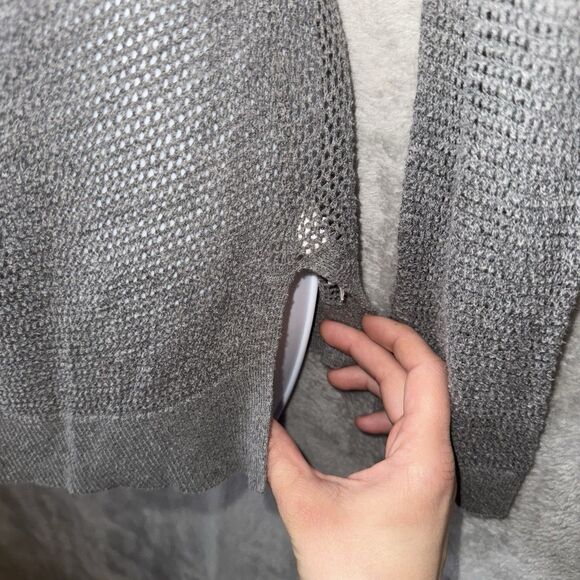 American Eagle Gray Open Knit Button Front Cardigan Sweater Large Capsule Casual - Picture 5 of 11